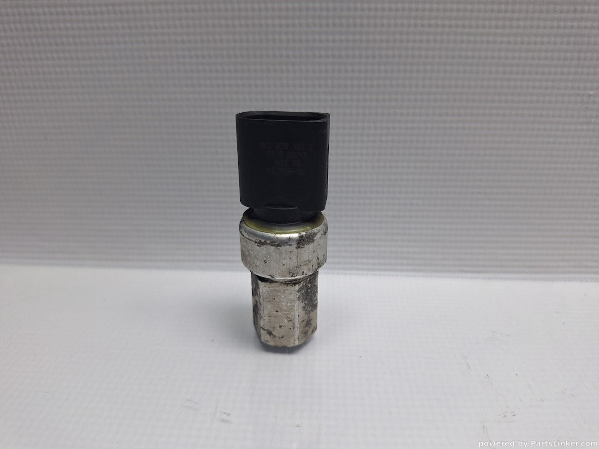 Senzor presiune ac VOLKSWAGEN GOLF V (1K1) [ 2003 - 2009 ] TDI (BKC, BLS, BXE) 77KW|105HP 1K0959128E