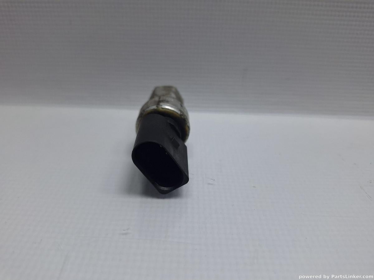 Senzor presiune ac VOLKSWAGEN GOLF V (1K1) [ 2003 - 2009 ] TDI (BKC, BLS, BXE) 77KW|105HP OEM 1K0959128E
