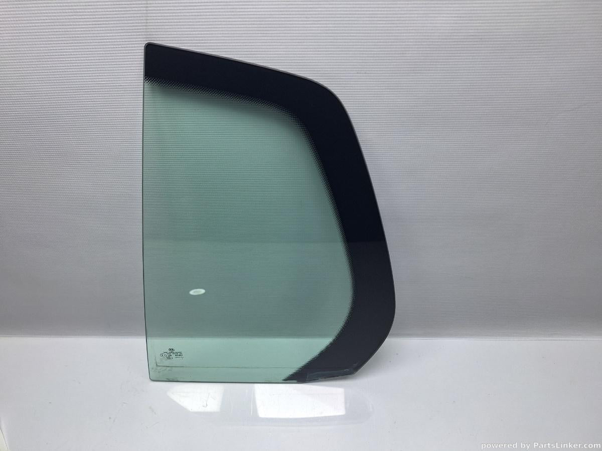 Geam fix lateral stanga spate VOLKSWAGEN GOLF V (1K1) [ 2003 - 2009 ] TDI (BKC, BLS, BXE) 77KW|105HP OEM 1K6845215