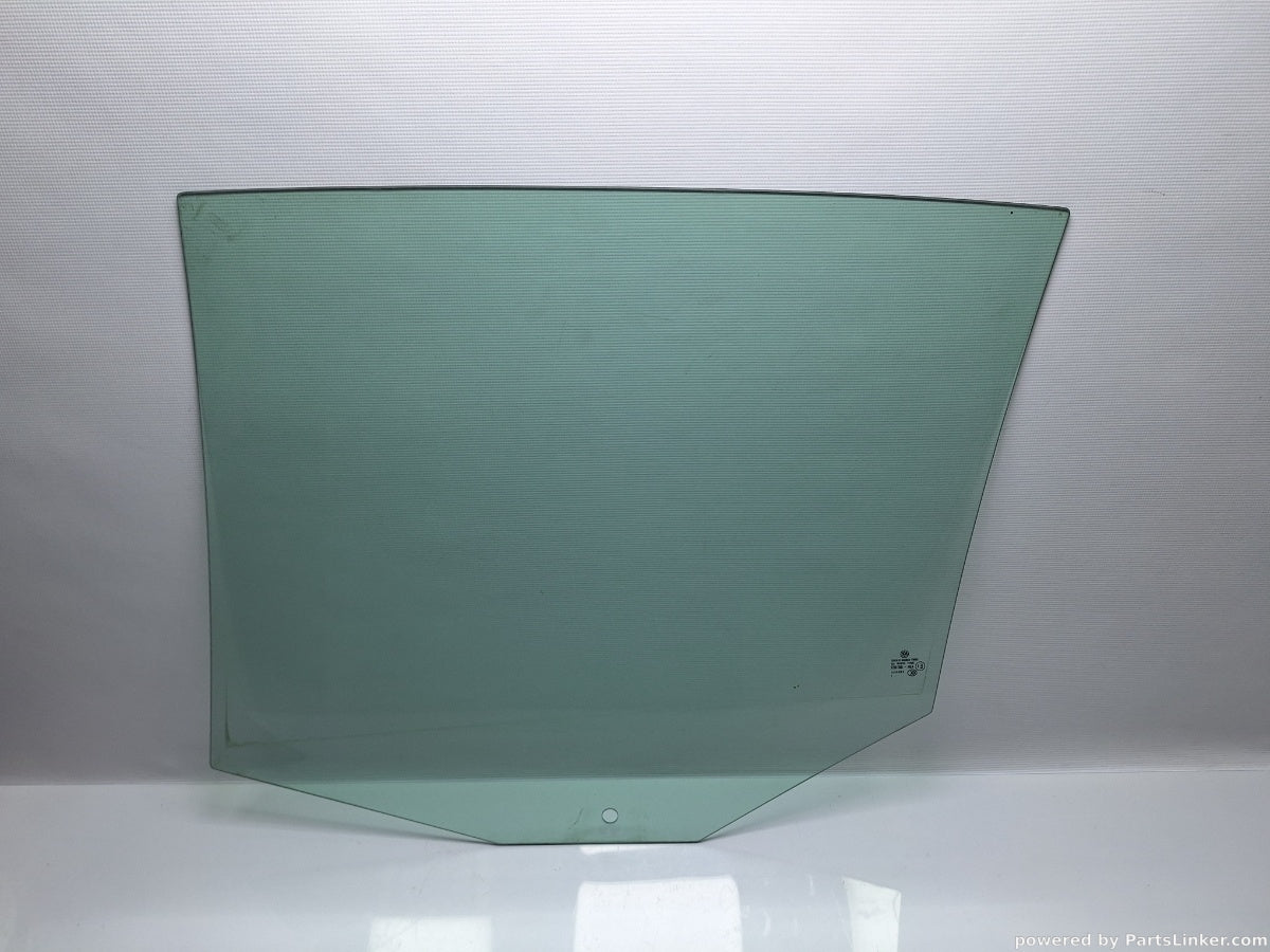 Geam usa dreapta spate VOLKSWAGEN GOLF V (1K1) [ 2003 - 2009 ] TDI (BKC, BLS, BXE) 77KW|105HP 1K6845026B