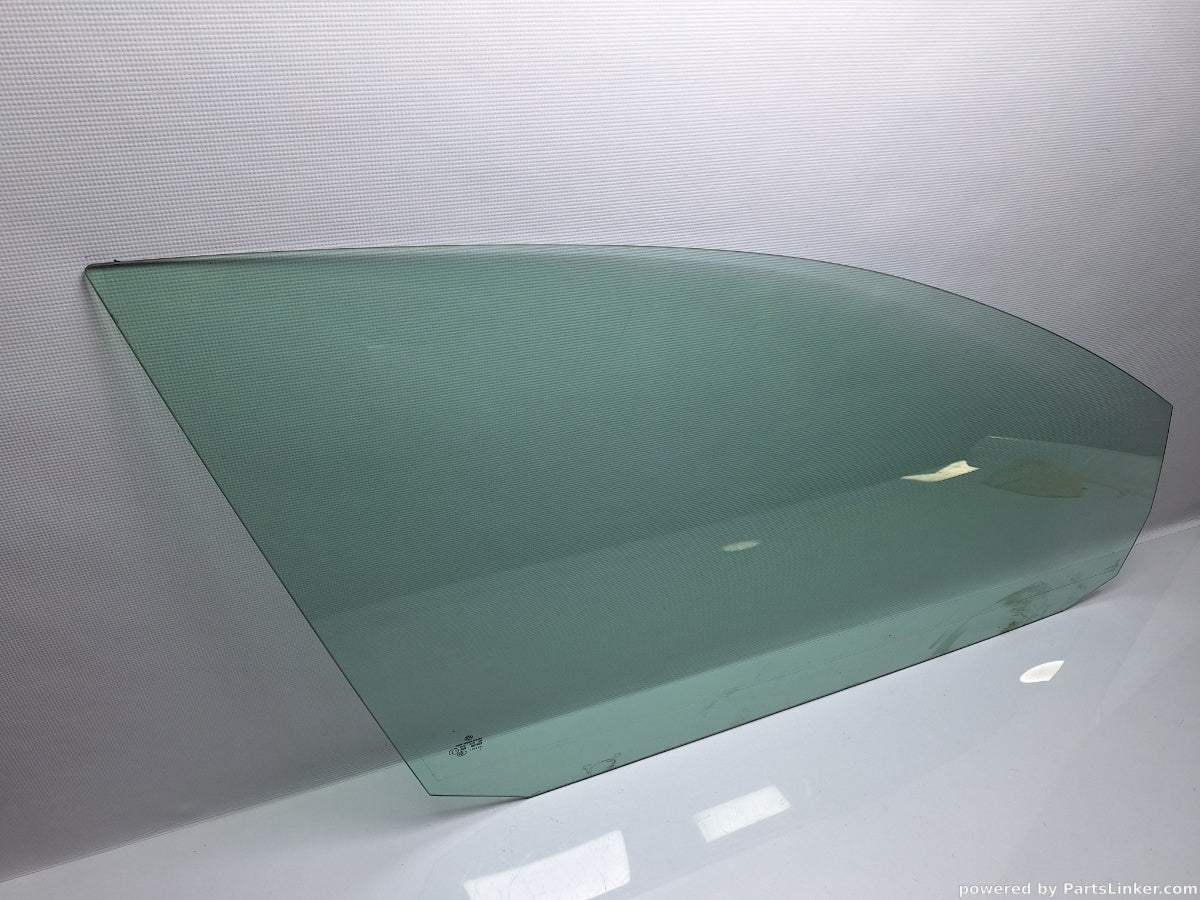 Geam usa dreapta fata VOLKSWAGEN GOLF V (1K1) [ 2003 - 2009 ] TDI (BKC, BLS, BXE) 77KW|105HP 1K4845202B