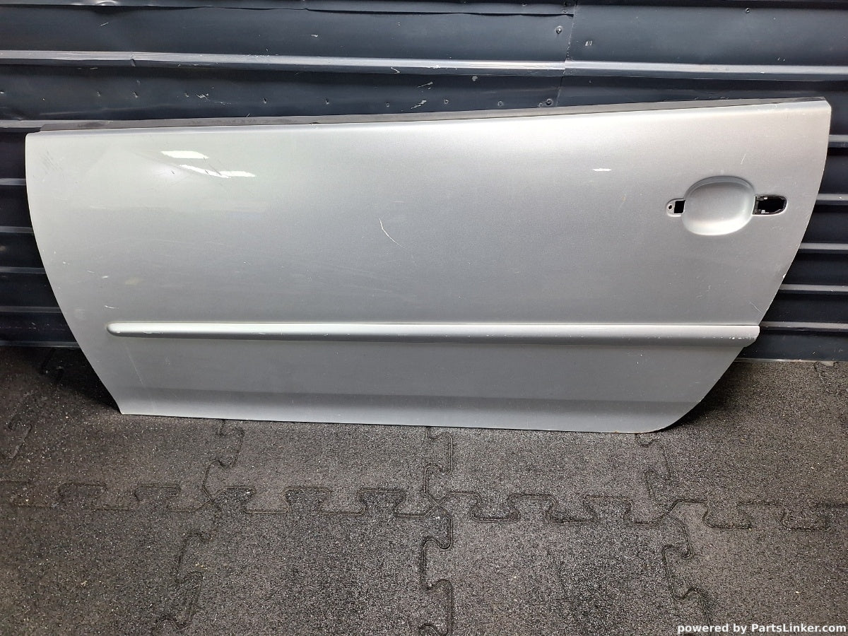 Fata de usa exterioara Stanga VOLKSWAGEN GOLF V (1K1) [ 2003 - 2009 ] TDI 16V (BKD) 103KW|140HP 1K3831106J