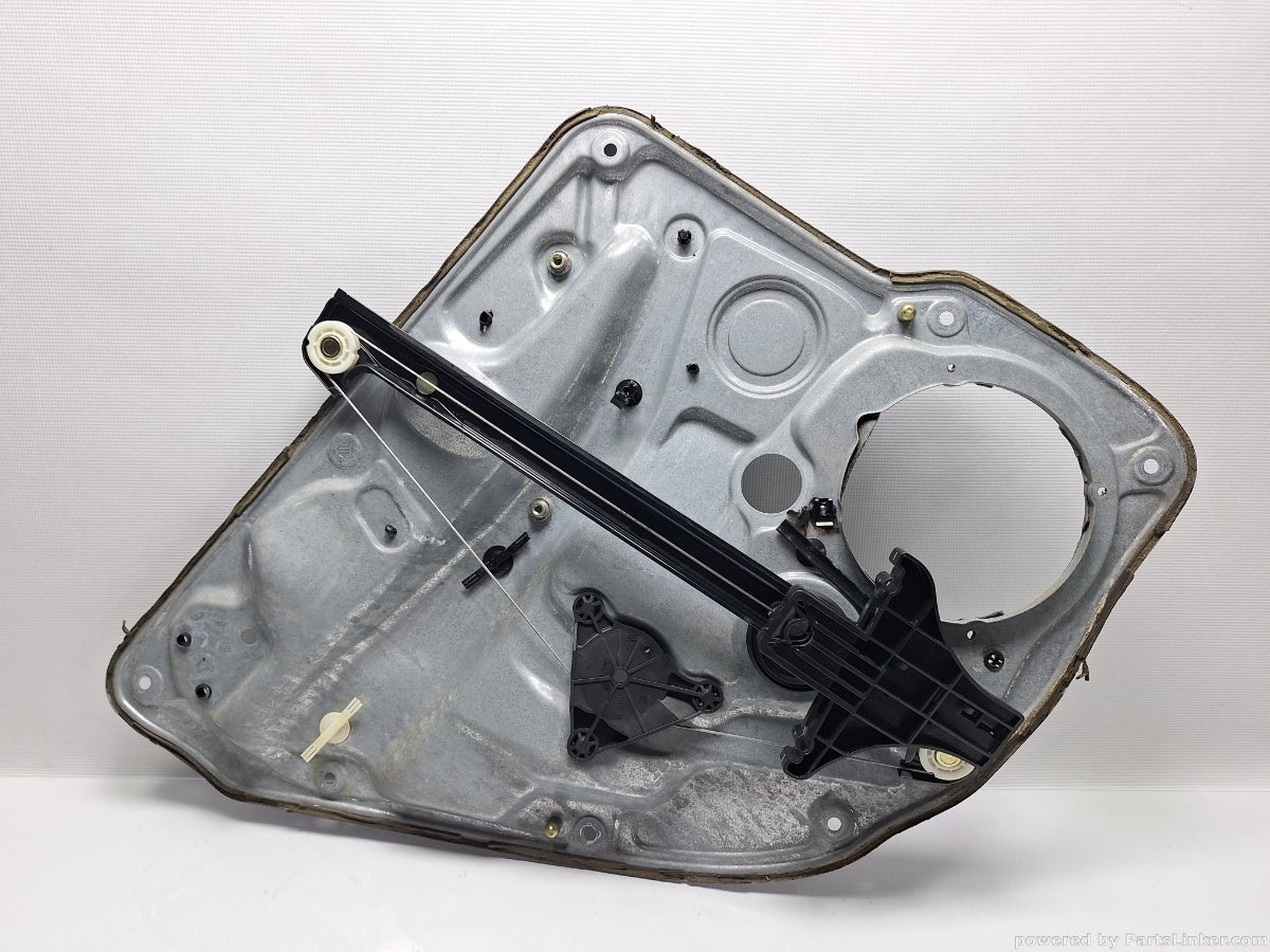 Macara geam dreapta spate VOLKSWAGEN GOLF IV (1J1) [ 1997 - 2007 ] TDI (ATD, AXR) 74KW|101HP J4839730G