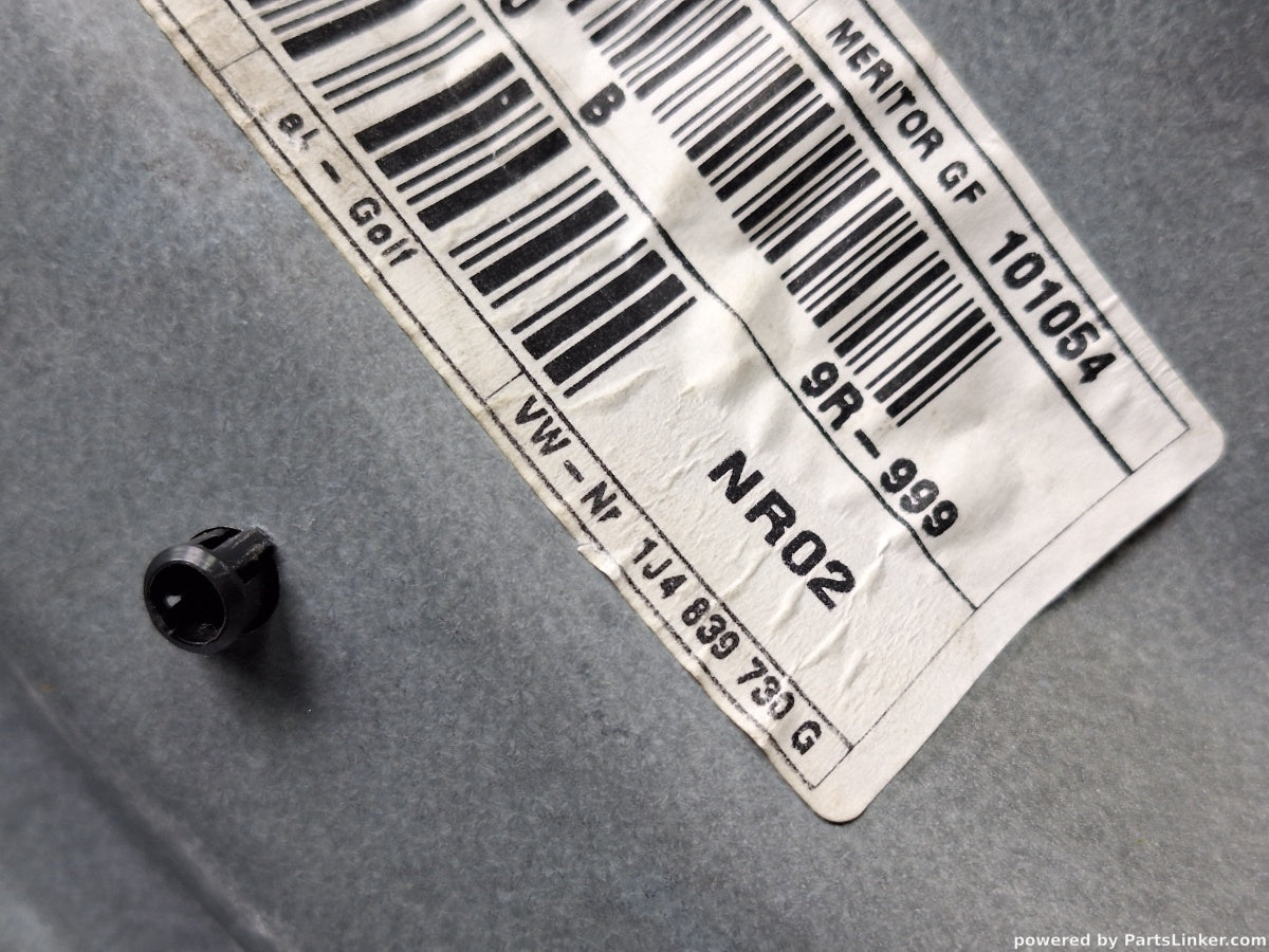 Macara geam dreapta spate VOLKSWAGEN GOLF IV (1J1) [ 1997 - 2007 ] TDI (ATD, AXR) 74KW|101HP J4839730G