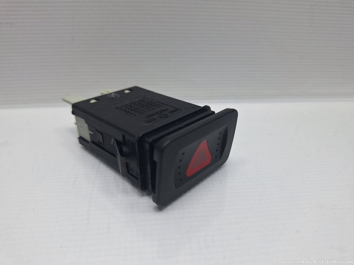 Buton avarie VOLKSWAGEN GOLF IV (1J1) [ 1997 - 2007 ] TDI (ATD, AXR) 74KW|101HP 1J0953235J
