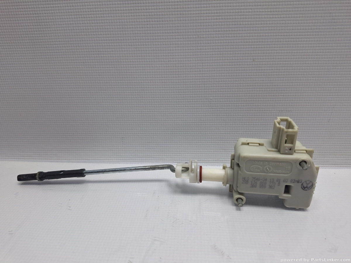 Actuator inchidere centralizata VOLKSWAGEN GOLF IV (1J1) [ 1997 - 2007 ] TDI (ATD, AXR) 74KW|101HP 3B0959782