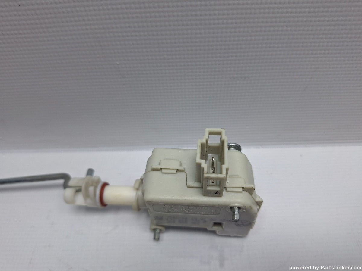 Actuator inchidere centralizata VOLKSWAGEN GOLF IV (1J1) [ 1997 - 2007 ] TDI (ATD, AXR) 74KW|101HP 3B0959782