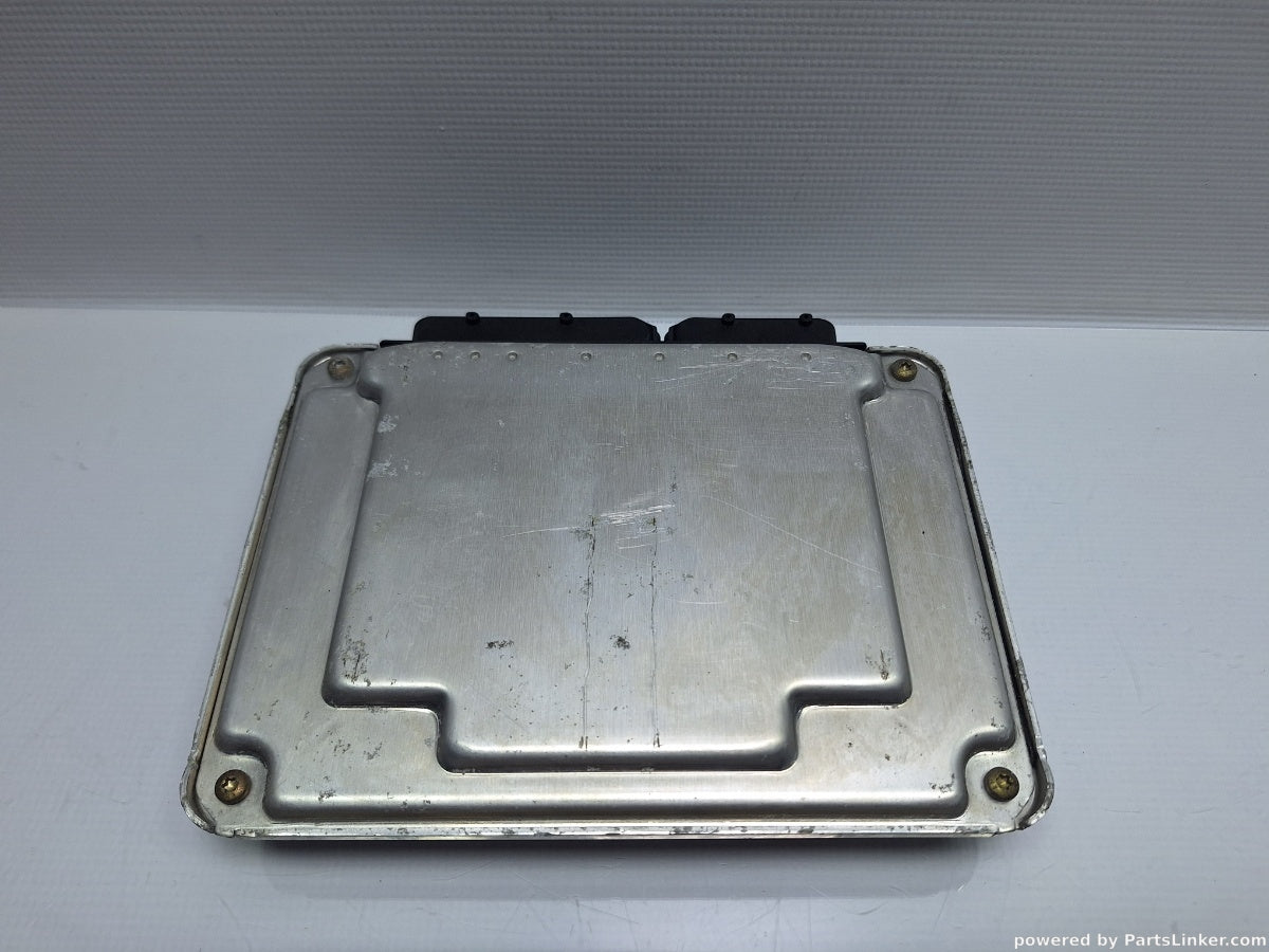 Calculator ECU motor VOLKSWAGEN GOLF IV (1J1) [ 1997 - 2007 ] TDI (ATD, AXR) 74KW|101HP BOSCH 0281010662 038906019FF