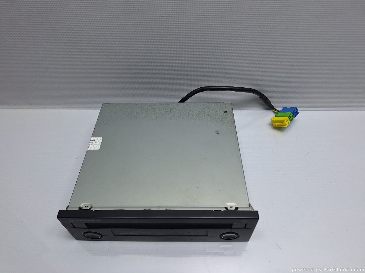 Magazie CD VOLKSWAGEN GOLF IV (1J1) [ 1997 - 2007 ] TDI (ATD, AXR) 74KW|101HP 1J0035119