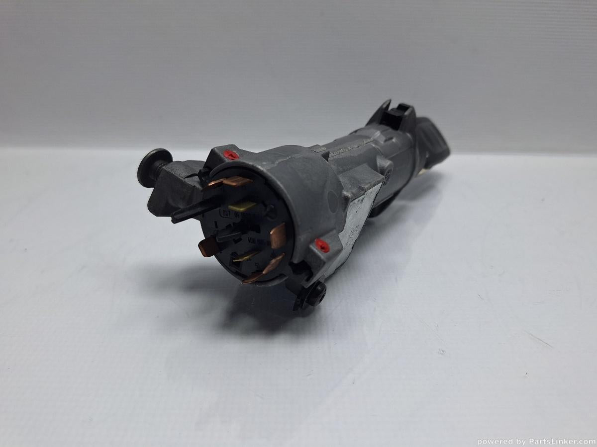 Contact cu cheie VOLKSWAGEN GOLF IV (1J1) [ 1997 - 2007 ] TDI (ATD, AXR) 74KW|101HP OEM 4B0905851C