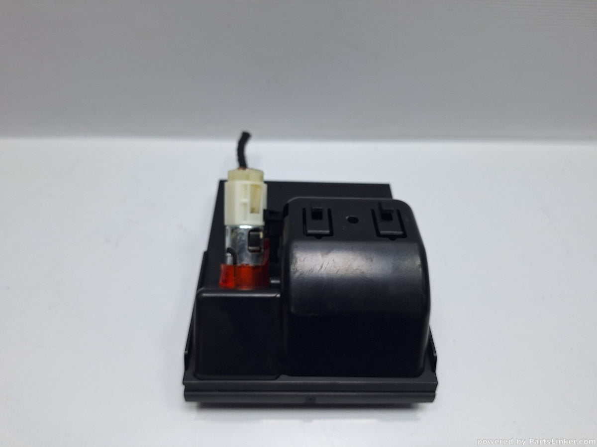 Scrumiera VOLKSWAGEN GOLF IV (1J1) [ 1997 - 2007 ] TDI (ATD, AXR) 74KW|101HP 1J0857961G