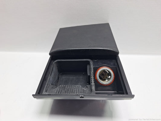 Scrumiera VOLKSWAGEN GOLF IV (1J1) [ 1997 - 2007 ] TDI (ATD, AXR) 74KW|101HP 1J0857961G