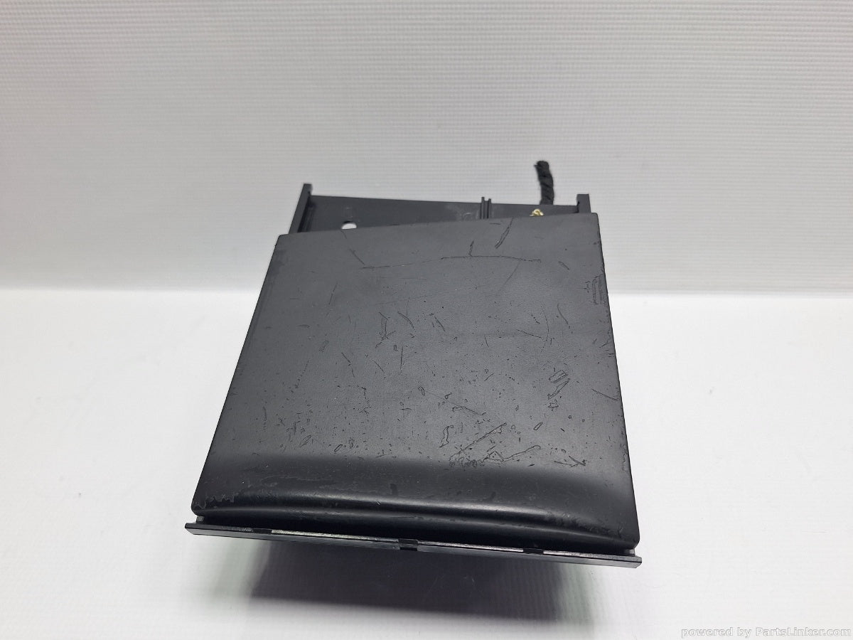 Scrumiera VOLKSWAGEN GOLF IV (1J1) [ 1997 - 2007 ] TDI (ATD, AXR) 74KW|101HP 1J0857961G