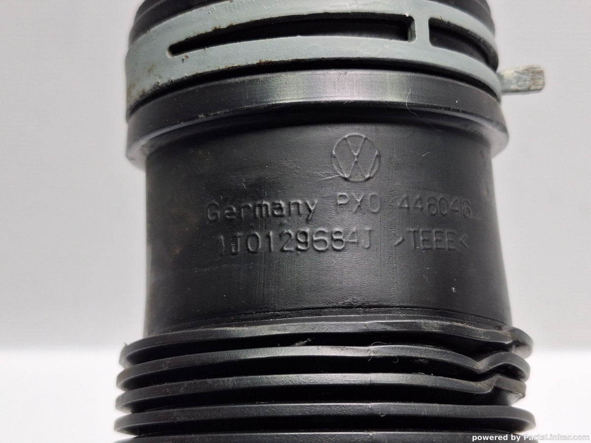 Conducta admisie aer VOLKSWAGEN GOLF IV (1J1) [ 1997 - 2007 ] TDI (ATD, AXR) 74KW|101HP 1J0129684J