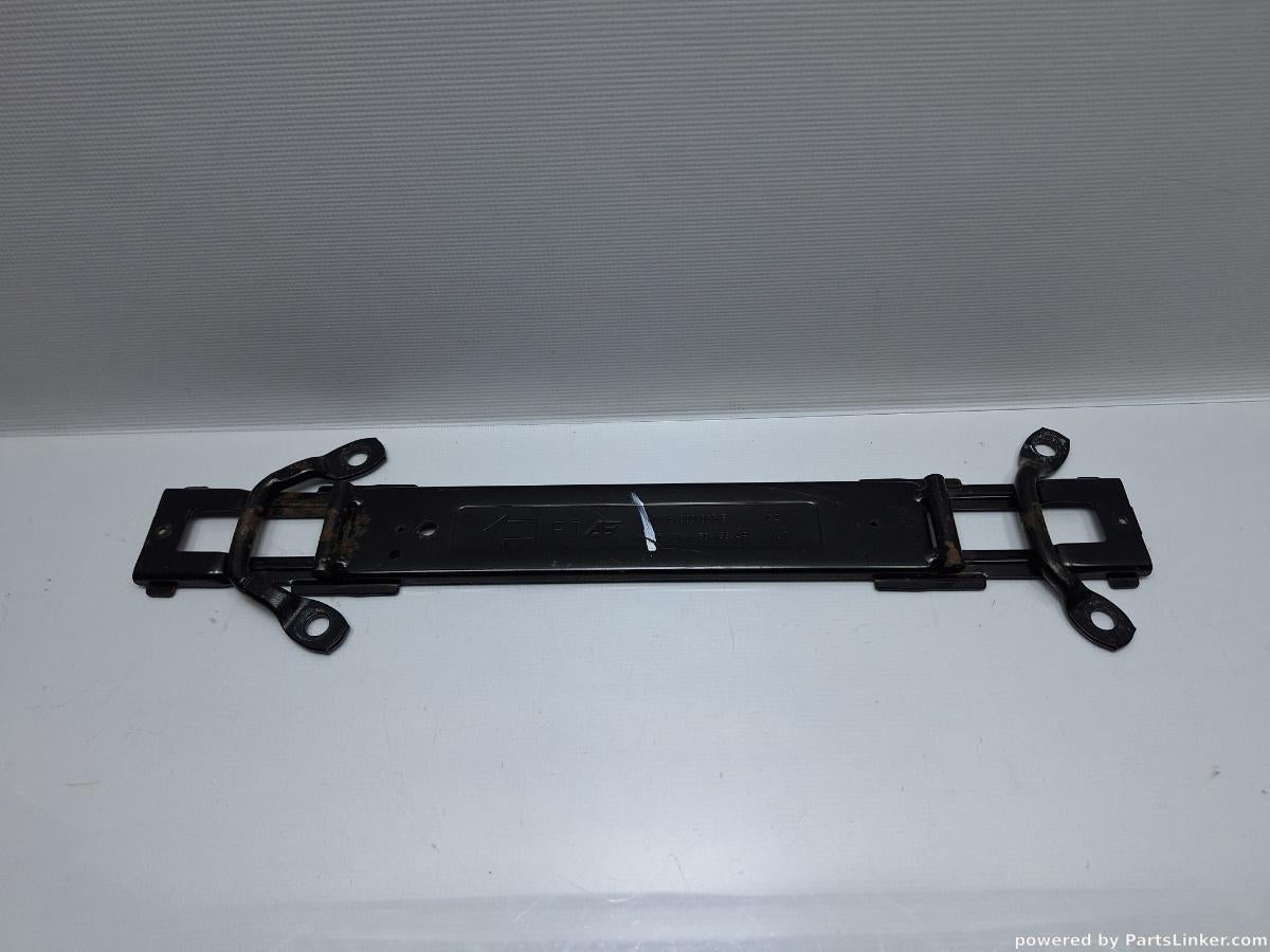 Suport prindere scaun VOLKSWAGEN SHARAN (7M8, 7M9, 7M6) [ 1995 - 2010 ] TDI (BRT) 103KW|140HP OEM 7M0883865E