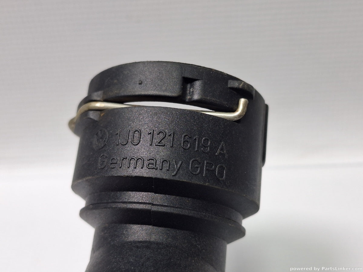 Flansa furtun apa VOLKSWAGEN GOLF IV (1J1) [ 1997 - 2007 ] TDI (ATD, AXR) 74KW|101HP 1J0121619A