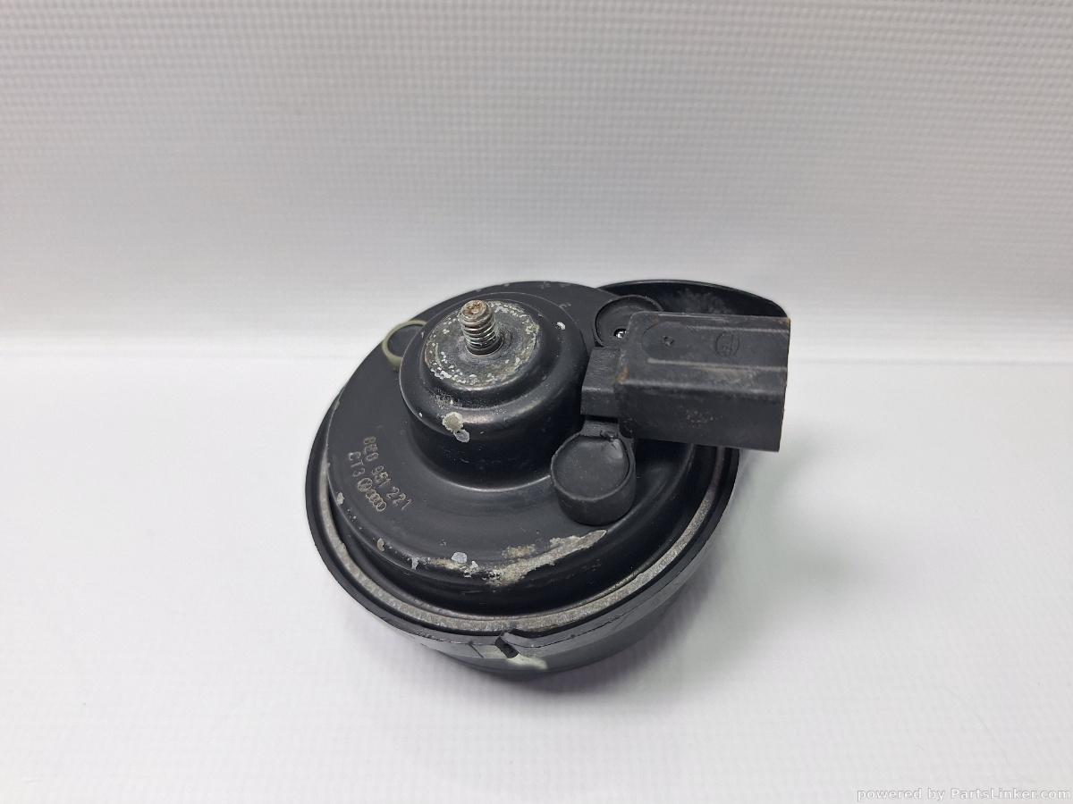 Claxon joase AUDI A4 II (8E2, B6) [ 2000 - 2005 ] 2.0 (ALT) 96KW|130HP OEM 8E0951221