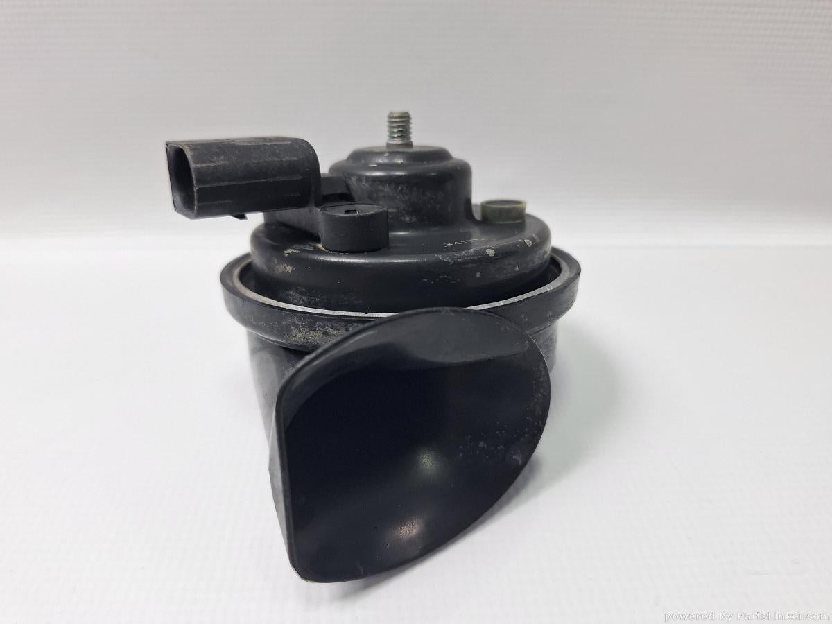 Claxon joase AUDI A4 II (8E2, B6) [ 2000 - 2005 ] 2.0 (ALT) 96KW|130HP OEM 8E0951221