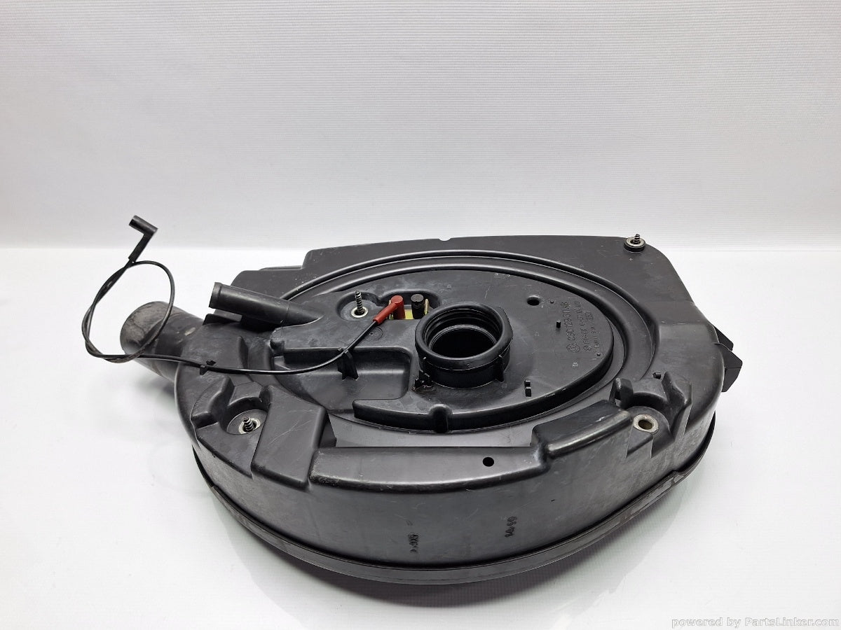 Carcasa filtru aer VOLKSWAGEN POLO (6N1) [ 1994 - 1999 ] 50 1.0 (AER, ALL) 37KW|50HP 030129611AB