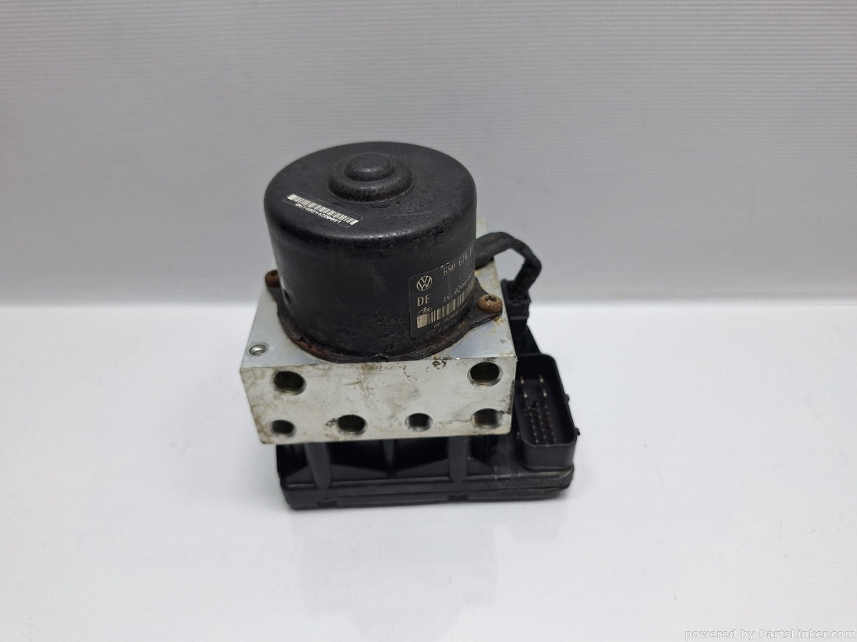 Modul pompa ABS VOLKSWAGEN POLO (6N1) [ 1994 - 1999 ] 50 1.0 (AER, ALL) 37KW|50HP 6N0614117E , 1J0907379G
