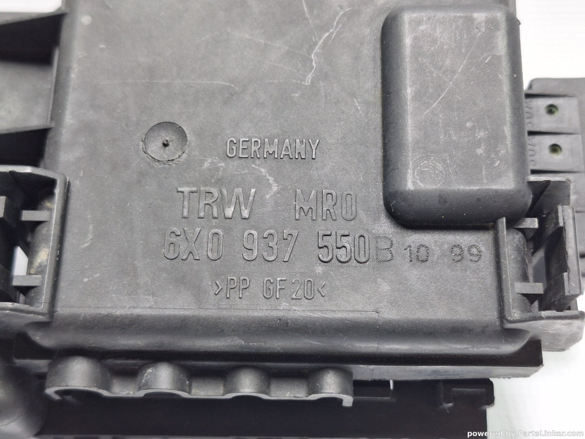 Panou sigurante motor VOLKSWAGEN POLO (6N1) [ 1994 - 1999 ] 50 1.0 (AER, ALL) 37KW|50HP 6X0937550B