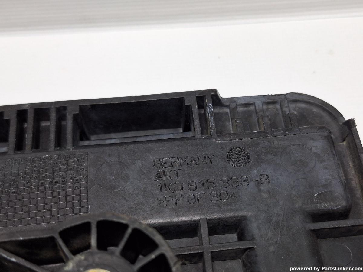 Suport baterie auto VOLKSWAGEN CADDY III Estate (2KB, 2KJ, 2CB, 2CJ) [ 2004 - 2015 ] TDI (BJB, BLS) 77KW|105HP OEM 1K0915333B