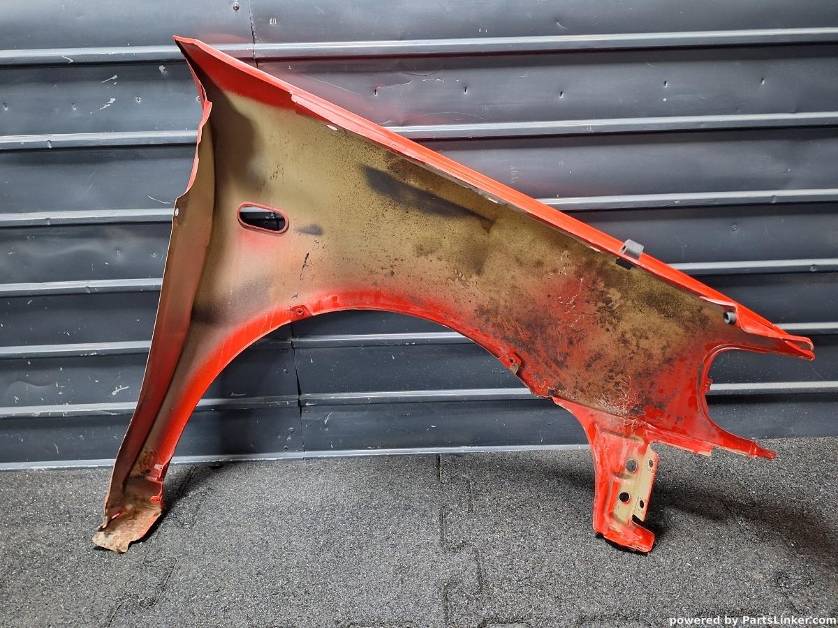 Aripa Stanga VOLKSWAGEN POLO (6N1) [ 1994 - 1999 ] 50 1.0 (AER, ALL) 37KW|50HP OEM 6N0821021