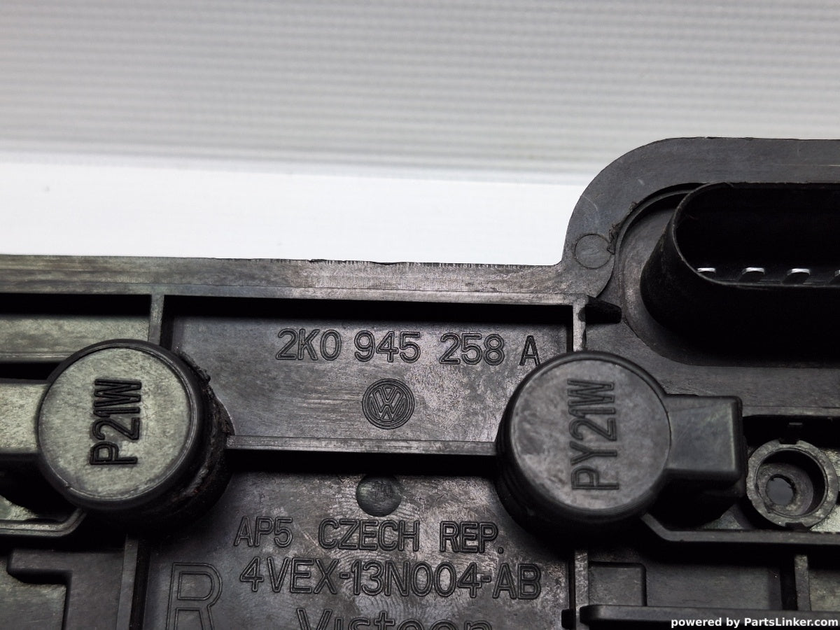 Soclu strop dreapta VOLKSWAGEN CADDY III Estate (2KB, 2KJ, 2CB, 2CJ) [ 2004 - 2015 ] TDI (BJB, BLS) 77KW|105HP 2K0945258A