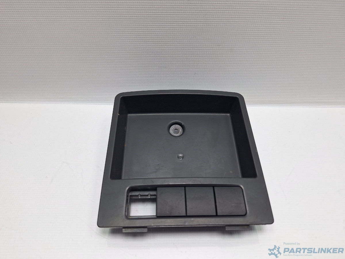 Ornament consola centrală VOLKSWAGEN CADDY III Estate (2KB, 2KJ, 2CB, 2CJ) [ 2004 - 2015 ] TDI (BJB, BLS) 77KW|105HP 2K5863284