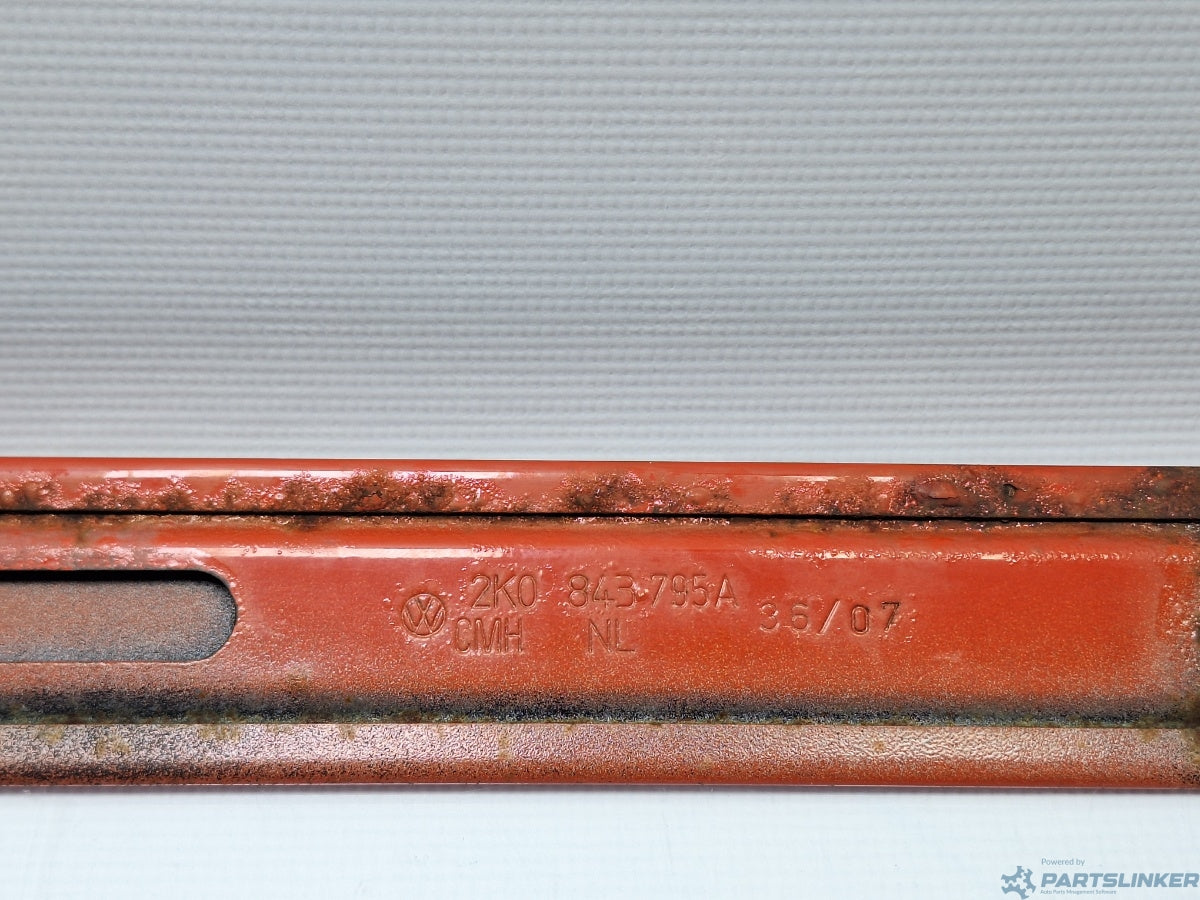 Ornament aripa stanga spate VOLKSWAGEN CADDY III Estate (2KB, 2KJ, 2CB, 2CJ) [ 2004 - 2015 ] TDI (BJB, BLS) 77KW|105HP 2K0843795A