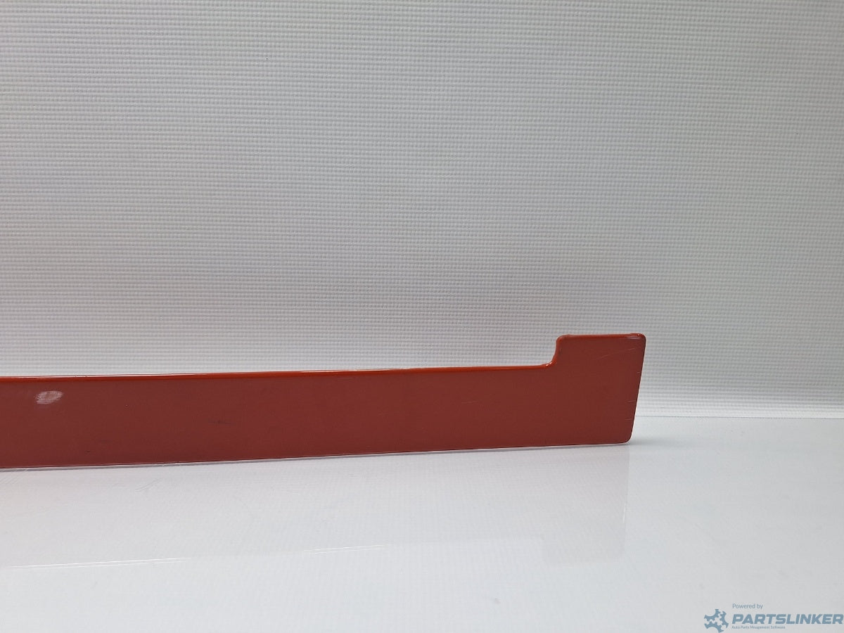 Ornament aripa dreapta spate VOLKSWAGEN CADDY III Estate (2KB, 2KJ, 2CB, 2CJ) [ 2004 - 2015 ] TDI (BJB, BLS) 77KW|105HP 2K0843796A