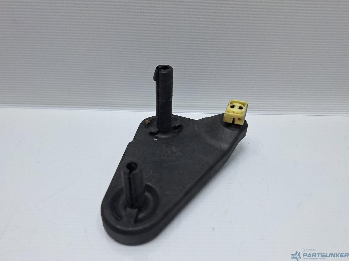 Pargie sufe timonerie VOLKSWAGEN CADDY III Estate (2KB, 2KJ, 2CB, 2CJ) [ 2004 - 2015 ] TDI (BJB, BLS) 77KW|105HP OEM  1K0711202E