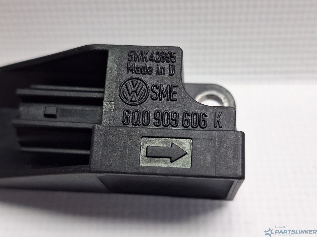 Senzor impact airbag VOLKSWAGEN CADDY III Estate (2KB, 2KJ, 2CB, 2CJ) [ 2004 - 2015 ] TDI (BJB, BLS) 77KW|105HP 6Q0909606K