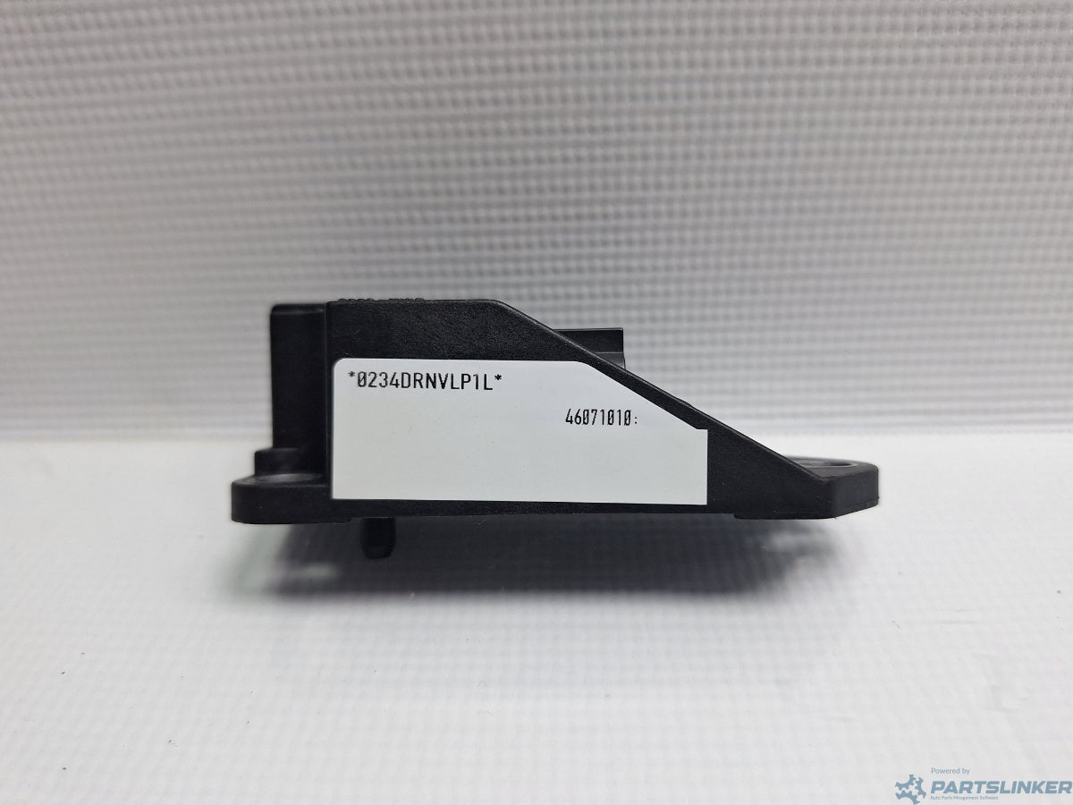 Senzor impact airbag VOLKSWAGEN CADDY III Estate (2KB, 2KJ, 2CB, 2CJ) [ 2004 - 2015 ] TDI (BJB, BLS) 77KW|105HP 6Q0909606K