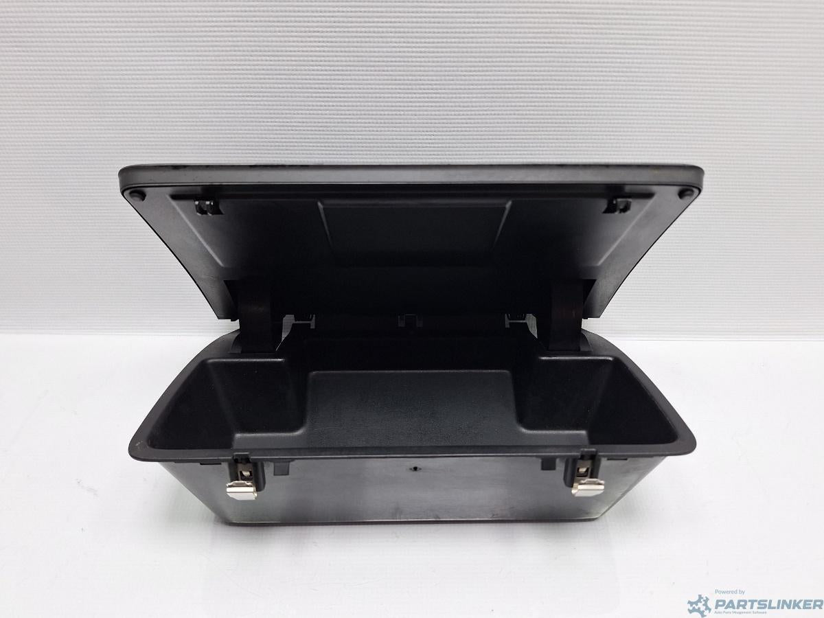 Buzunar plansa bord VOLKSWAGEN CADDY III Estate (2KB, 2KJ, 2CB, 2CJ) [ 2004 - 2015 ] TDI (BJB, BLS) 77KW|105HP OEM 2K0858329