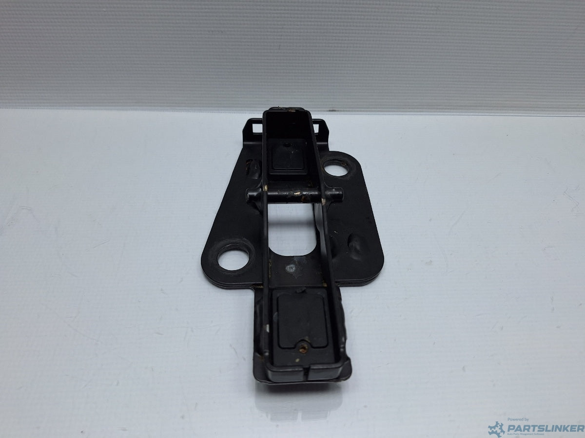 Prindere scaune pasageri VOLKSWAGEN CADDY III Estate (2KB, 2KJ, 2CB, 2CJ) [ 2004 - 2015 ] TDI (BJB, BLS) 77KW|105HP 2K5888285