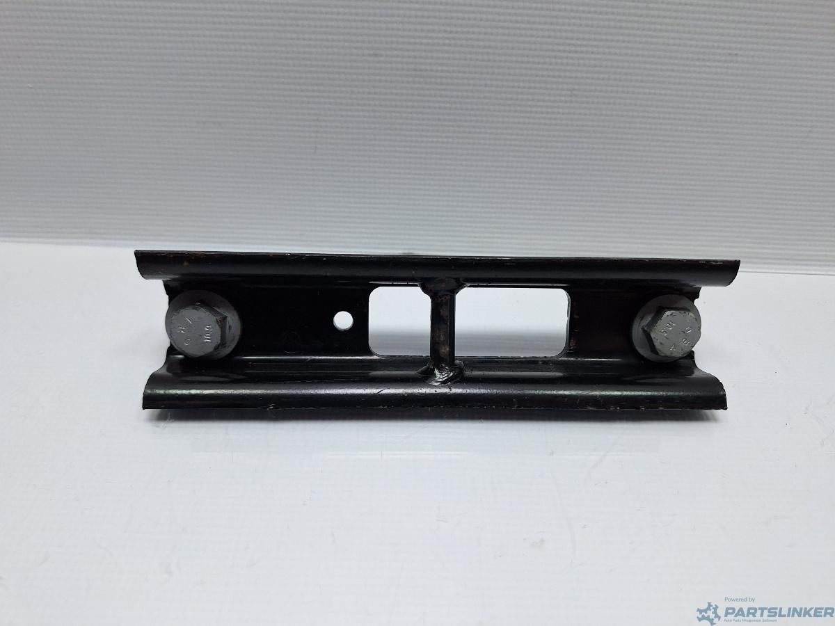 Prindere scaune pasageri VOLKSWAGEN CADDY III Estate (2KB, 2KJ, 2CB, 2CJ) [ 2004 - 2015 ] TDI (BJB, BLS) 77KW|105HP OEM 2K0883873
