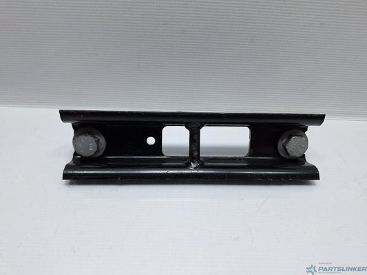 Prindere scaune pasageri VOLKSWAGEN CADDY III Estate (2KB, 2KJ, 2CB, 2CJ) [ 2004 - 2015 ] TDI (BJB, BLS) 77KW|105HP OEM 2K0883873