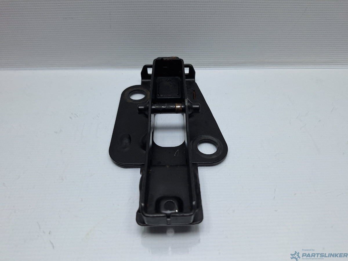 Prindere scaune pasageri VOLKSWAGEN CADDY III Estate (2KB, 2KJ, 2CB, 2CJ) [ 2004 - 2015 ] TDI (BJB, BLS) 77KW|105HP 2K5883286