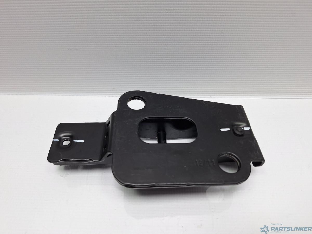 Prindere scaune pasageri VOLKSWAGEN CADDY III Estate (2KB, 2KJ, 2CB, 2CJ) [ 2004 - 2015 ] TDI (BJB, BLS) 77KW|105HP OEM 2K5883286