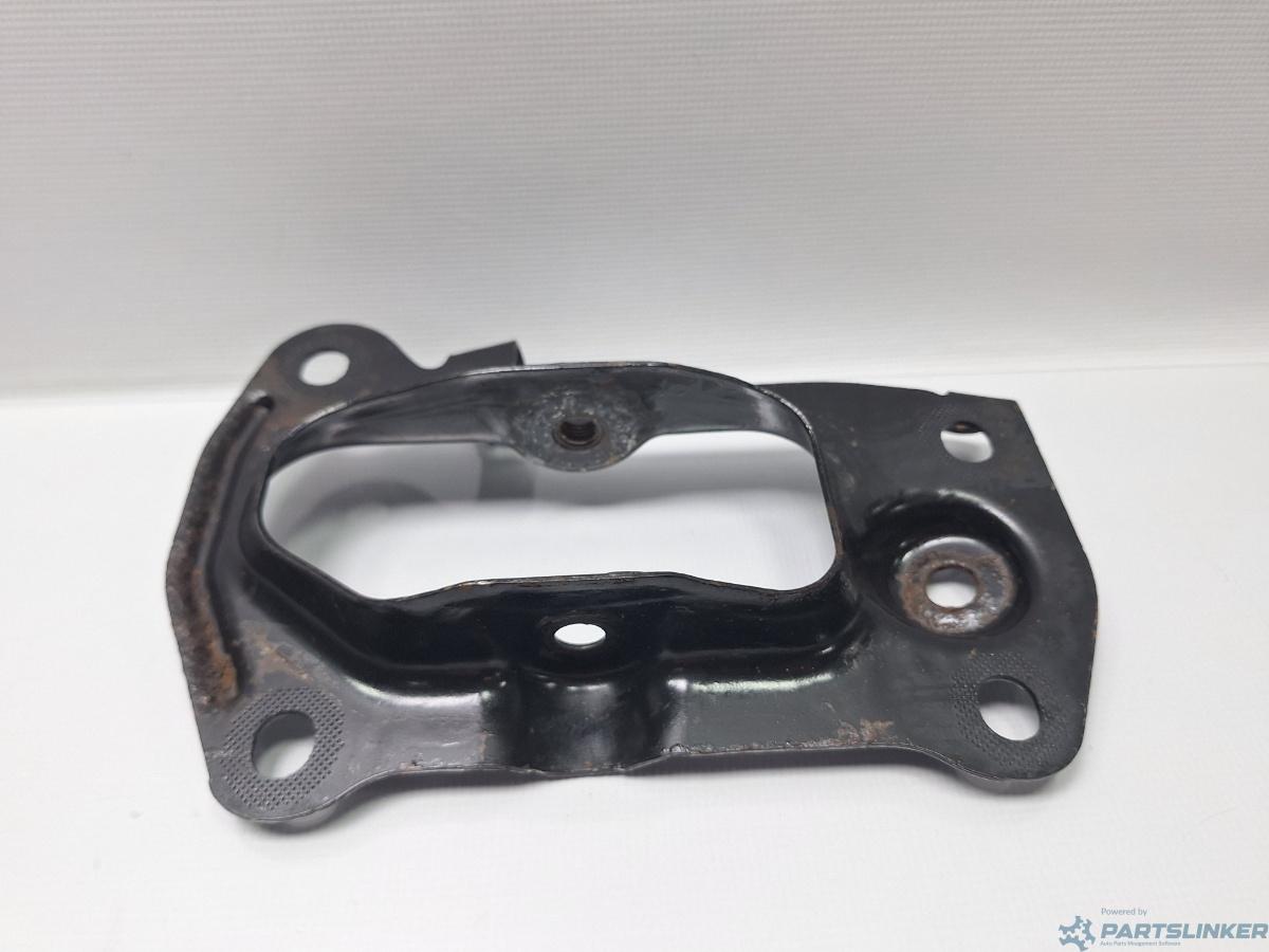 Suport punte dreapta spate VOLKSWAGEN PASSAT (365) [ 2010 - 2014 ] 1.6 TDi BlueMotion (CAYC) 77KW|105HP OEM 3C0505130B