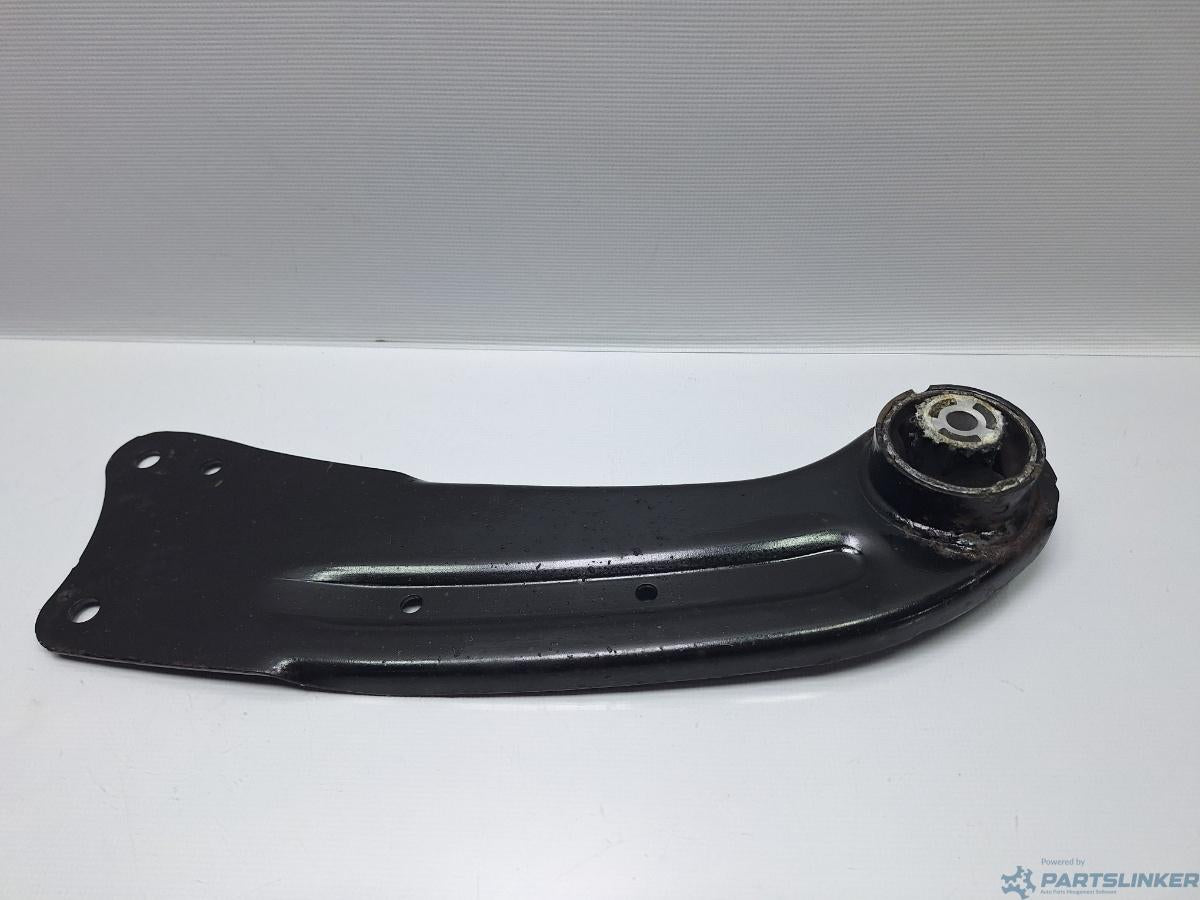 Brat bascula dreapta spate VOLKSWAGEN PASSAT (365) [ 2010 - 2014 ] 1.6 TDi BlueMotion (CAYC) 77KW|105HP OEM 3C0505226A