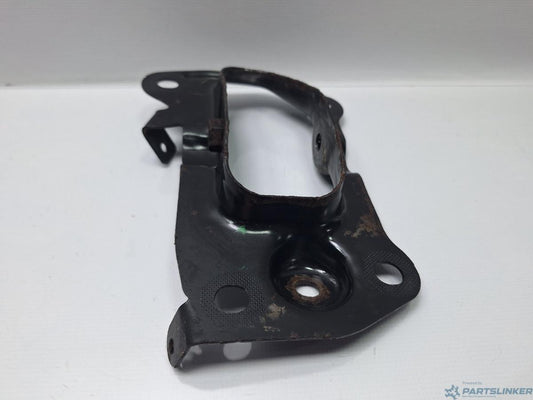 Suport punte stanga spate VOLKSWAGEN PASSAT (365) [ 2010 - 2014 ] 1.6 TDi BlueMotion (CAYC) 77KW|105HP OEM 3C0505129B