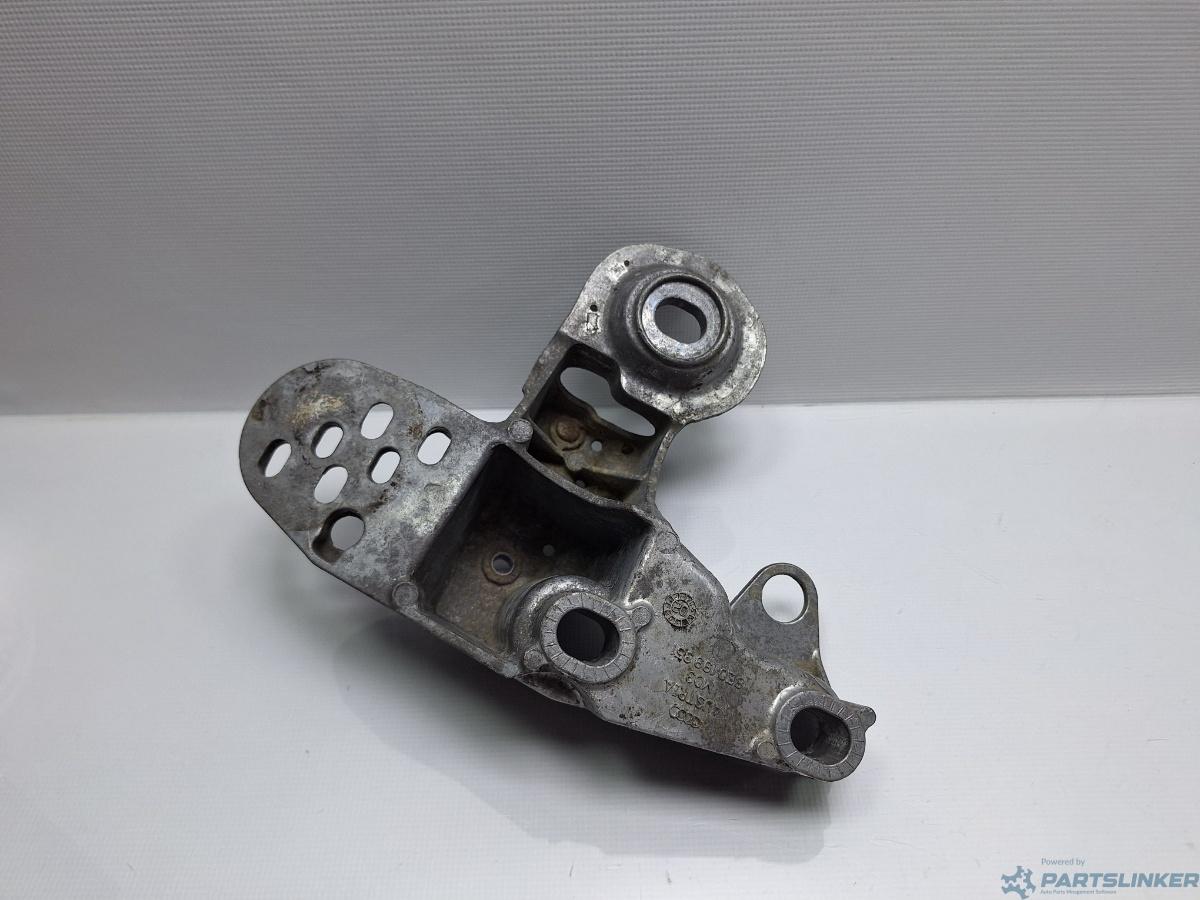 Suport bara stabilizatoare Stanga AUDI A4 III Avant (8ED, B7) [ 2004 - 2008 ] TDI 16V (BLB, BRE) 103KW|140HP OEM 8E0199351