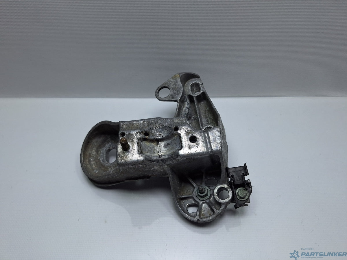 Suport bara stabilizatoare dreapta AUDI A4 III Avant (8ED, B7) [ 2004 - 2008 ] TDI 16V (BLB, BRE) 103KW|140HP 8E0199352F