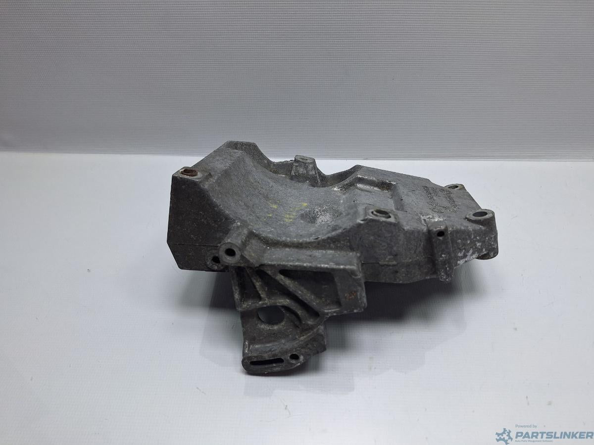 Suport compresor AC VOLKSWAGEN PASSAT (3B3) [ 2000 - 2005 ] TDI (AVF, AWX) 96KW|130HP OEM 038260885C