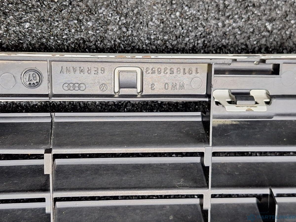 Grila cu semn VOLKSWAGEN GOLF II (19E, 1G1) [ 1983 - 1992 ] OEM 191853653