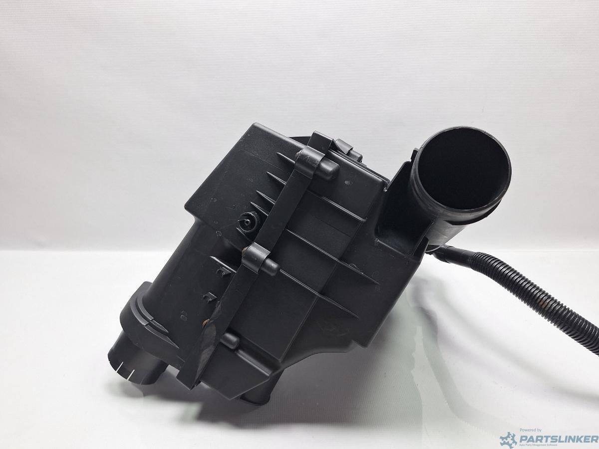 Carcasa filtru aer VOLKSWAGEN GOLF VAN VI Variant (AJ5) [ 2009 - 2014 ] 1.6 TDi BlueMotion (CAYC) 77KW|105HP OEM 3C0129607BD