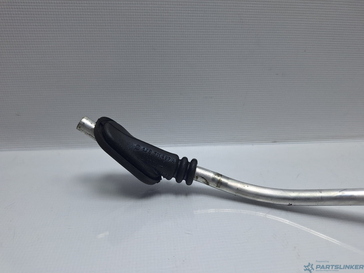 Ghidaj cablu frana de mana Stanga VOLKSWAGEN GOLF VAN VI Variant (AJ5) [ 2009 - 2014 ] 1.6 TDi BlueMotion (CAYC) 77KW|105HP 1K0711951A