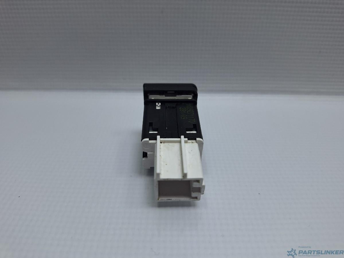 Buton ESP VOLKSWAGEN GOLF VAN VI Variant (AJ5) [ 2009 - 2014 ] 1.6 TDi BlueMotion (CAYC) 77KW|105HP OEM 1K0927117D